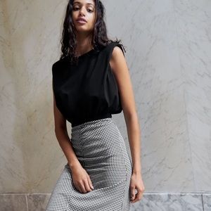 TWO Zara shoulder pads shirts in Black & White